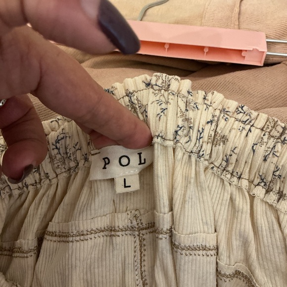 POL Floral Beige and Brown Joggers - Picture 4 of 7